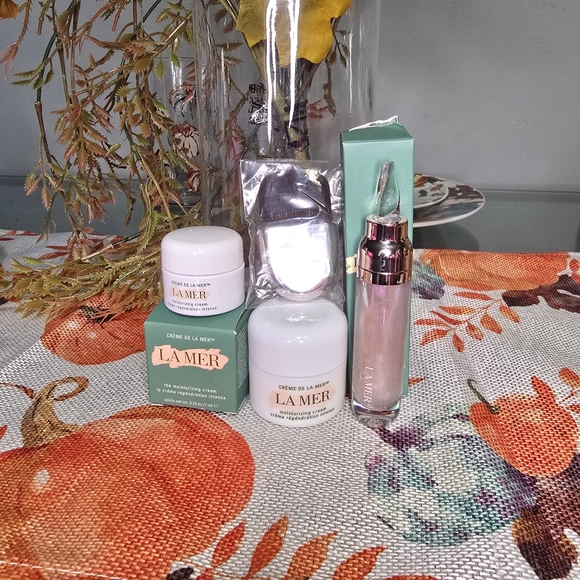 La Mer The Moisturizing Cream 4 Piece Set - Picture 8 of 8